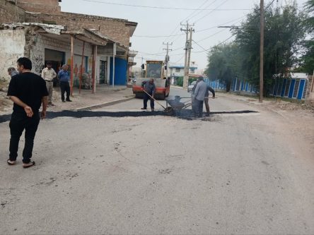 لکه‌گیری و ترمیم معابر نفتون؛ پاسخ شهرداری به مطالبه ساکنان