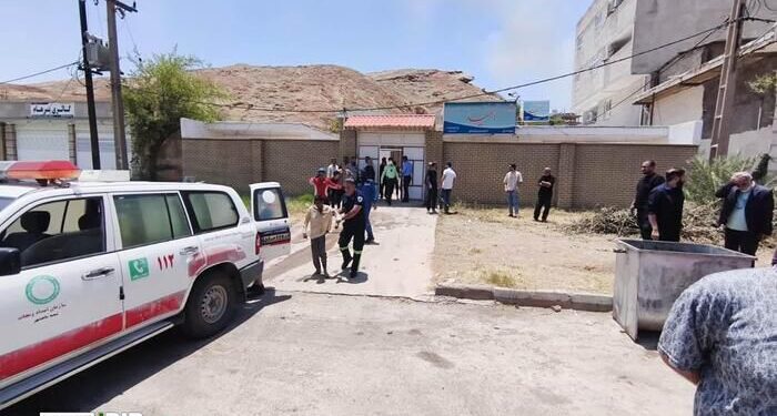 حضور به موقع آتش نشانان شهرداری مسجد سلیمان در مرکز توانبخشی، مهار آتش، نجات افراد محبوس و جلوگیری از بروز خسارات بیشتر حضور به موقع آتش نشانان شهرداری مسجد سلیمان در مرکز توانبخشی، مهار آتش، نجات افراد محبوس و جلوگیری از بروز خسارات بیشتر