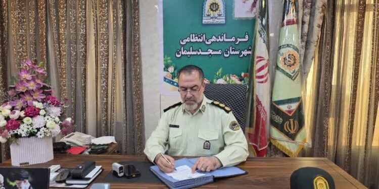 سرهنگ علی عباسی فرمانده انتظامی شهرستان مسجد سلیمان از شکست کلاهبردار بازگشت کامل 120 میلیون تومان وجه سرقتی به حساب مالباخته خبر داد سرهنگ علی عباسی فرمانده انتظامی شهرستان مسجد سلیمان از شکست کلاهبردار بازگشت کامل 120 میلیون تومان وجه سرقتی به حساب مالباخته خبر داد