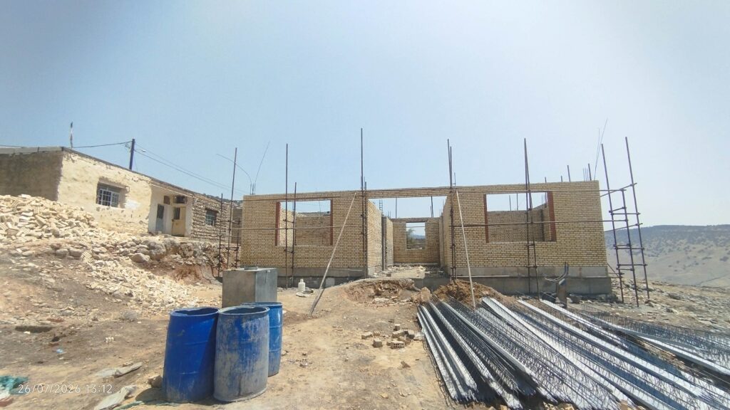 بازدید میدانی بخشدار چلو از پروژه‌های عمرانی روستای کردف؛ تأکید بر تسریع در اجرای طرح‌های توسعه‌ای