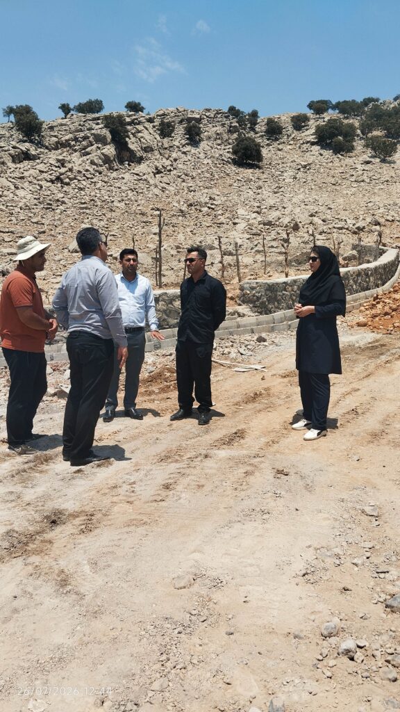 بازدید میدانی بخشدار چلو از پروژه‌های عمرانی روستای کردف؛ تأکید بر تسریع در اجرای طرح‌های توسعه‌ای