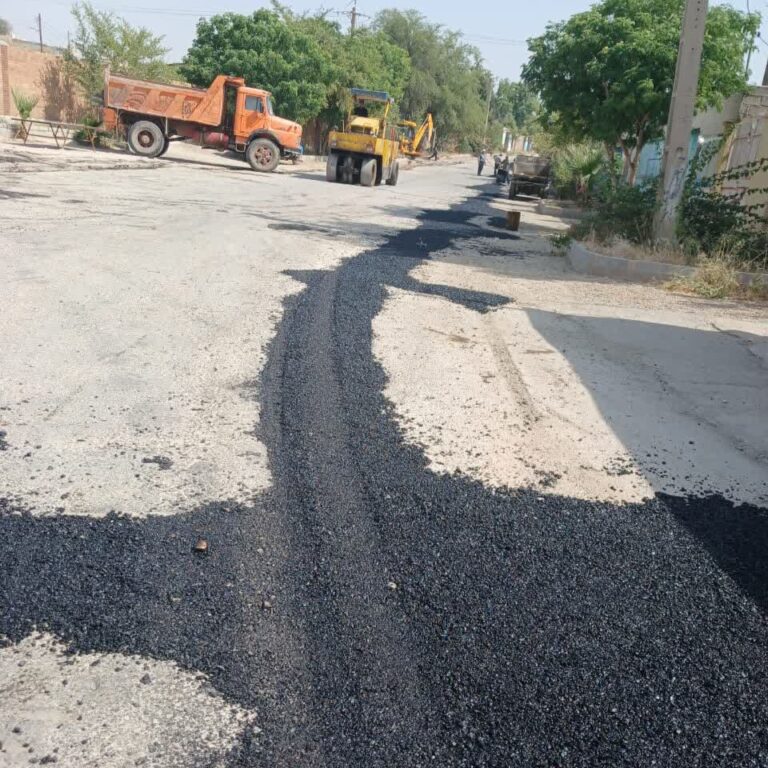 آغاز عملیات آسفالت نوار حفاری معابر منطقه کلگه جنب بنگله 91 توسط شهرداری مسجدسلیمان آغاز عملیات آسفالت نوار حفاری معابر منطقه کلگه جنب بنگله 91 توسط شهرداری مسجدسلیمان