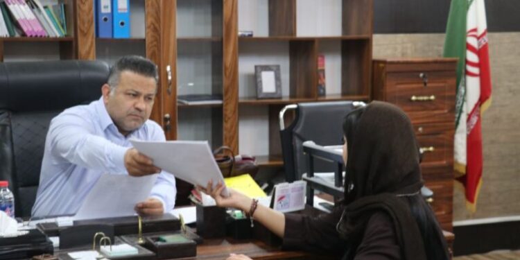 هشت ساعت پیگیری مطالبات شهروندان در ملاقات عمومی شهردار مسجد سلیمان هشت ساعت پیگیری مطالبات شهروندان در ملاقات عمومی شهردار مسجد سلیمان