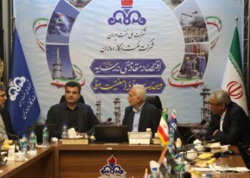 تقدیر رئیس حراست شركت ملی نفت از عملكرد شركت نفت و گاز اروندان برای تداوم تولید در زمان جنگ