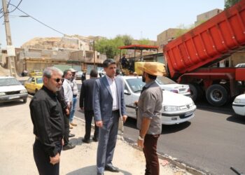 بازدید مدیر عامل نفت و گاز مسجد سلیمان از پروژه آسفالت بی بی یان؛ تاکید بر کیفیت و تسریع در ارائه خدمات به شهروندان بازدید مدیر عامل نفت و گاز مسجد سلیمان از پروژه آسفالت بی بی یان؛ تاکید بر کیفیت و تسریع در ارائه خدمات به شهروندان