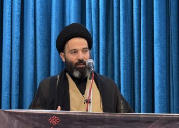 امام جمعه مسجدسلیمان: تدوین سند جامع توسعه شهرستان با تکیه بر درآمدهای نفتی ضروری است