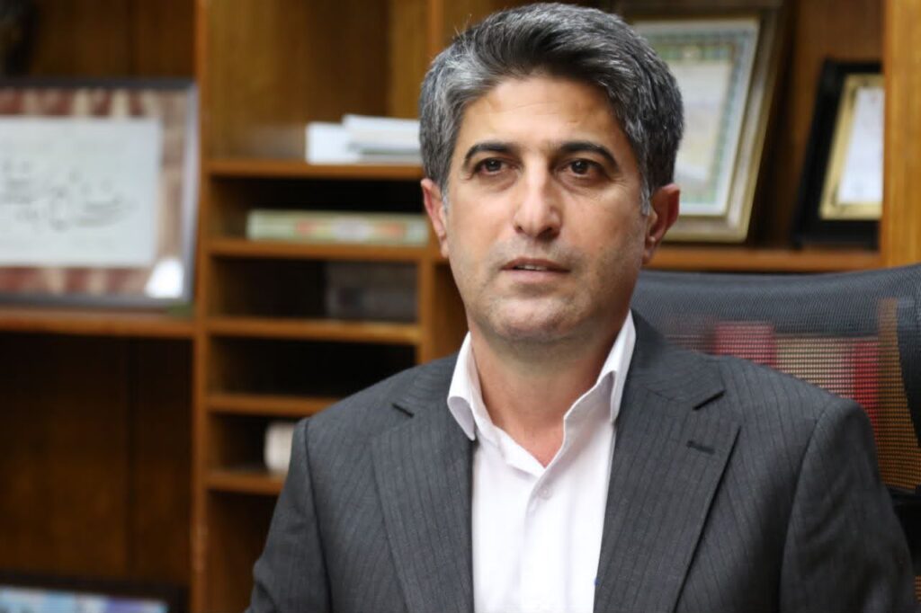 شهرام ذوالفقاری، مدیرعامل شرکت بهرهبرداری نفت و گاز مسجدسلیمان، از افزایش روزانه ۴ هزار بشکهای تولید نفت و تحقق ۱۰۱ درصدی برنامه تولید این شرکت در نیمه نخست سال جاری خبر داد. شهرام ذوالفقاری، مدیرعامل شرکت بهرهبرداری نفت و گاز مسجدسلیمان، از افزایش روزانه ۴ هزار بشکهای تولید نفت و تحقق ۱۰۱ درصدی برنامه تولید این شرکت در نیمه نخست سال جاری خبر داد.