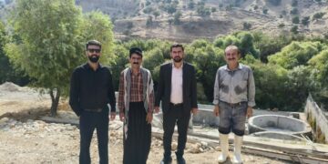 بازدید رئیس اداره تعاون، کار و رفاه اجتماعی اندیکا و مدیر بنیاد علوی خوزستان از طرحهای اشتغالزا بازدید رئیس اداره تعاون، کار و رفاه اجتماعی اندیکا و مدیر بنیاد علوی خوزستان از طرحهای اشتغالزا
