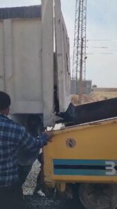 آغاز عملیات آسفالت پیچ محله چگارمان در قلعه‌خواجه به همت شهرداری